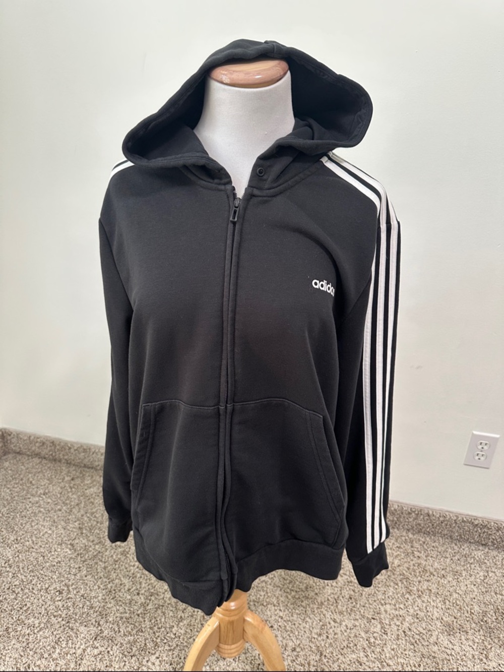 🍐 Adidas Zip Up Hoodie